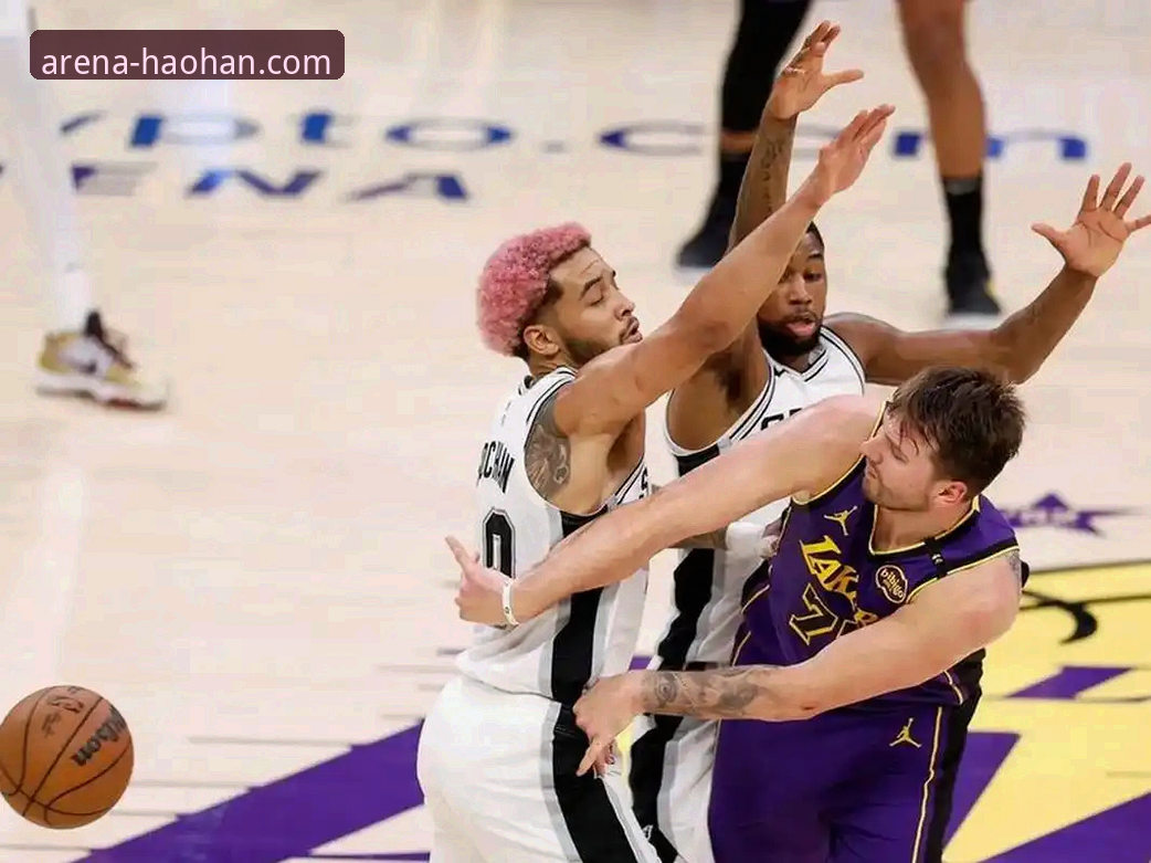 湖人锁定季后赛席位与赛区冠军双喜临门：一次在浩瀚体育平台的深度赛事分析体验